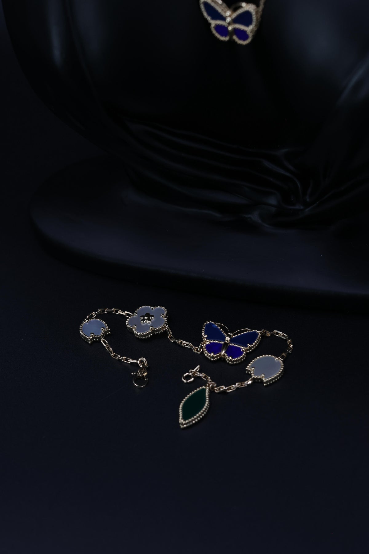 Manilla Mariposa Azul 18k