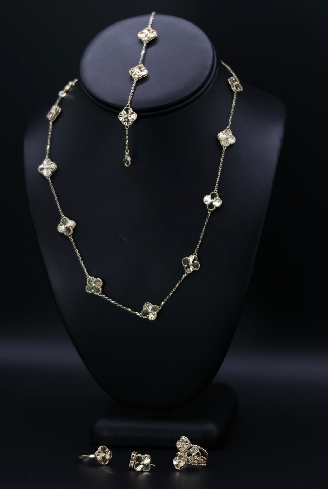 Set Flores Dorado 10K